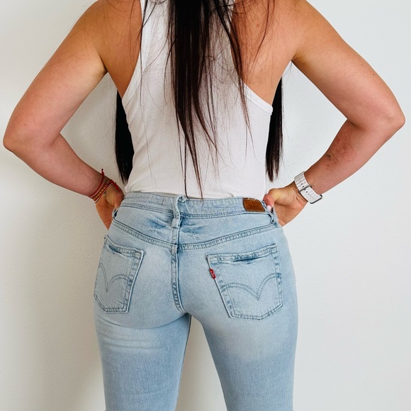 Vintage Levi’s Skinny 503 light wash Jeans - Picture 2 of 10